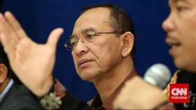 Jadi Ketum PPP, Romahurmuziy Besuk Suryadharma di Penjara KPK