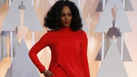 Solange Batal Tampil di Coachella Tahun Ini