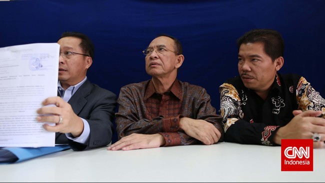 Pakar hukum menilai rencana praperadilan SDA atas status tersangkanya berbeda dengan kasus Budi Gunawan, karena SDA berstatus tersangka saat menjabat menteri.