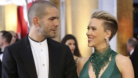 The Singles, Band Baru Scarlett Johansson