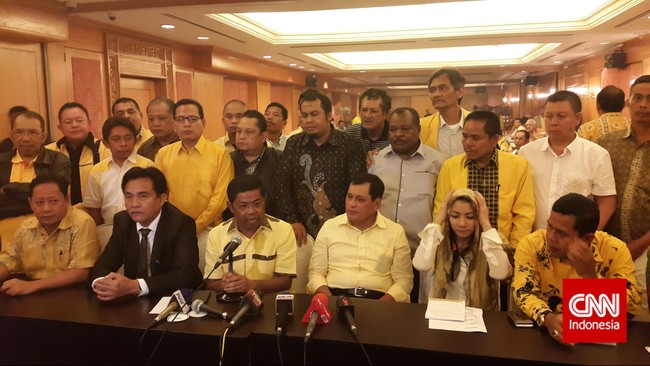 Kuasa hukum Partai Golkar kubu Ical, berharap mahkamah partai tidak mengeluarkan putusan sehingga dualisme beringin bisa dikembalikan ke pengadilan.