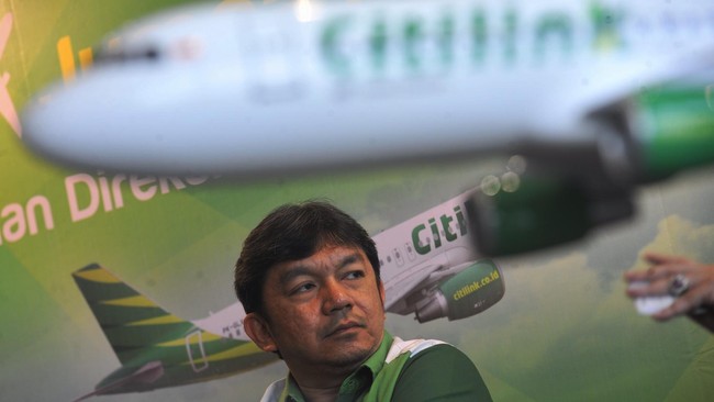Presiden Direktur Citilink Albert Burhan menyerahkan keputusan IPO kepada pemegang saham meski dirinya memperkirakan tahun ini bukan tahun yang tepat.