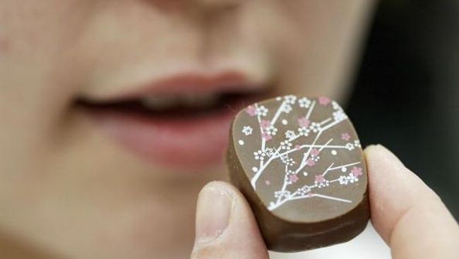 Cokelat memang banyak terdapat di pasaran. Namun tahukah Anda cara membedakan cokelat berkualitas baik dan yang tidak?