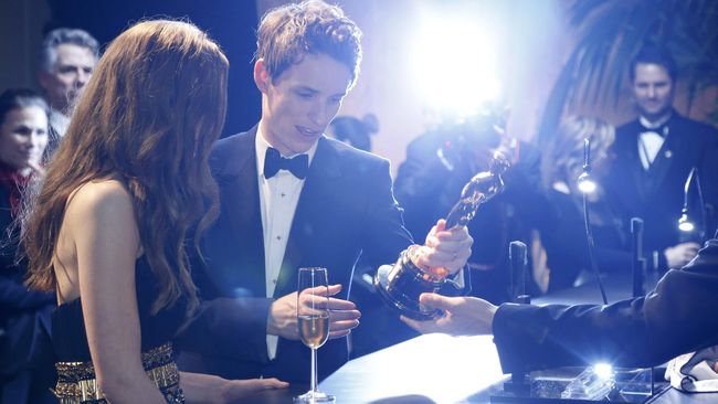 Sebuah situs web menjual terbatas tiket ke beberapa ajang pendukung Academy Awards 2016, termasuk pesta bersama Elton John dan Vanity Fair.
