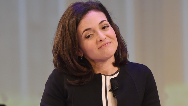 Chief Operating Officer (COO) Facebook Sheryl Sandberg mengikuti jejak bosnya dengan menyumbangkan saham miliknya ke yayasan amal.