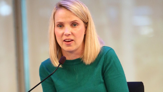 CEO Yahoo, Marissa Mayer baru saya mengumumkan berita bahagia lewat Twitter bahwa ia telah melahirkan bayi perempuan kembar.