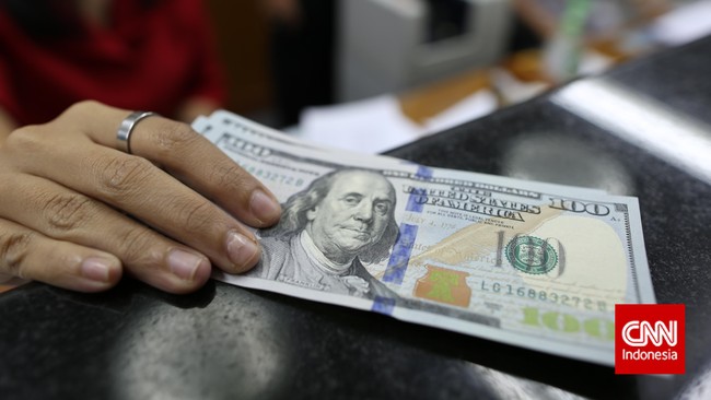Rupiah melemah 0,07 persen ke Rp15.340 per dolar AS pada Selasa (12/9) pagi ini di sela aksi tunggu pasar terhadap data ekonomi AS.