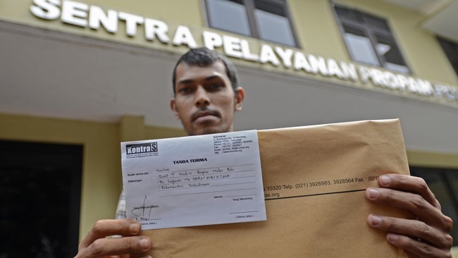 LBH Jakarta mengkritik skema pengawasan anggota Polri oleh Divisi Profesi dan Pengamanan (Propam) tak ubahnya seperti 'jeruk makan keruk'.