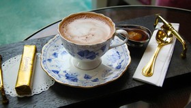 5 Manfaat Minum Cokelat Panas Setiap Hari