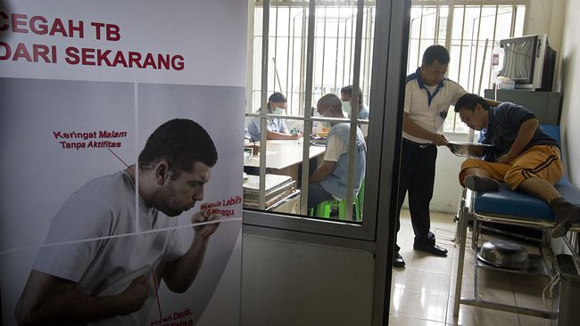 Menkes: Indonesia Negara Kedua Terbanyak Penderita TBC Menteri Kesehatan Nila Djuwita F Moeloek mengatakan saat ini Indonesia menduduki peringkat nomor dua penderita tuberkulosis atau TBC terbanyak setelah India.