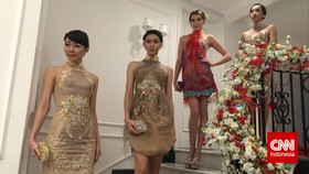 Inspirasi Gaun Tiongkok Bergaya Eropa yang Romantis
