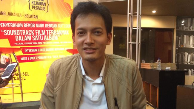 Banyak orang memiliki impian masa kecil yang belum atau tidak terwujudkan ketika beranjak dewasa. Hal yang sama dirasakan juga oleh pemain film Fedi Nuril.