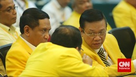 Sah Pimpin Golkar, Agung Diminta Serahkan Daftar Pengurus