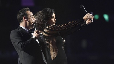 Selfish', Buku Kumpulan Selfie Kim Kardashian Sejak 1984