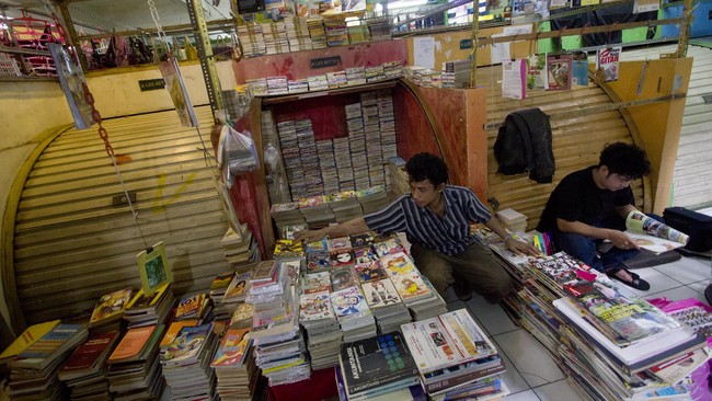 Pasar terpadu dengan rusunawa tersebut adalah pasar tradisional yang akan diubah menjadi pasar modern yang ada di 12 wilyah di Jakarta.