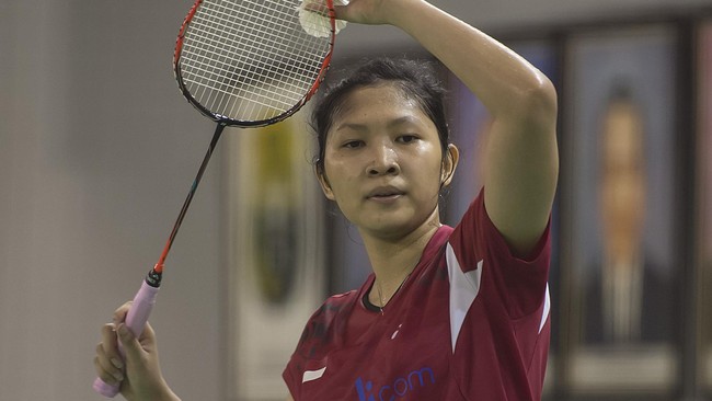 Indonesia unggul 2-0 atas Inggris setelah tunggal putri Linda Weni Fanetri mengalahkan Fontaine Mica Chapman dua set langsung, 21-10, 21-13.