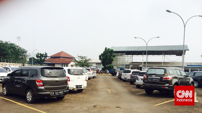 General Motors dilaporkan memangkas sekitar 350 karyawan di Thailand, produsen asal AS ini diketahui punya dua pabrik di sana.