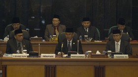 Putuskan Pakai Pergub, DPRD Kembalikan APBD 2015 ke Ahok