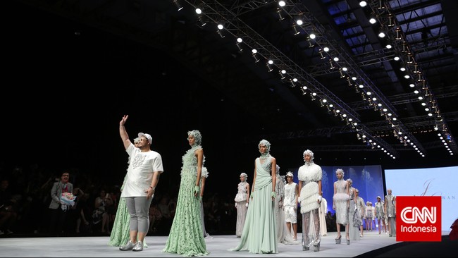 Thalassa, Koleksi Karya Ivan Gunawan di IFW 2015