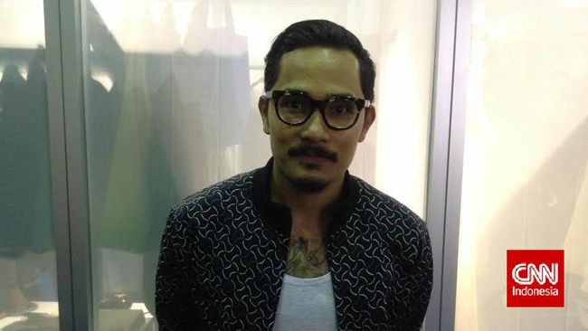 "Saya yakin di acara ini pasti banyak desainer-desainer yang akan mengangkat motif asli Indonesia,” ucap Tanta.