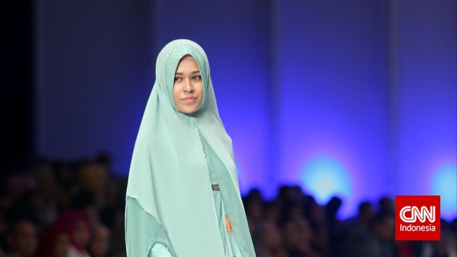 Hijab Modern di Tangan Empat Desainer Imajinatif