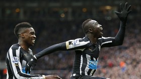 Striker Newcastle Lakukan Ritual Angkat Kutukan