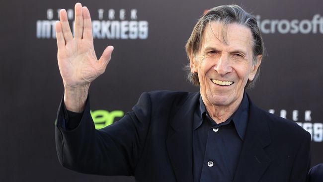 Nimoy meninggal dunia dalam usianya yang ke-83 tahun akibat penyakit paru-paru yang disebabkan oleh kebiasaan merokoknya beberapa dekade yang lalu.