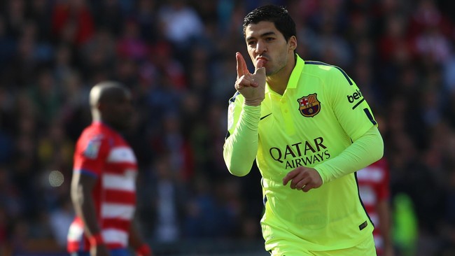 Pernah menjadi pemain penyerang yang bersinar bersama Liverpool, Real Madrid ternyata juga pernah menginginkan Luis Suarez, namun pilihan jatuh pada Barcelona.