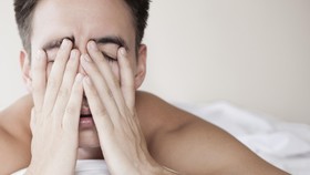 Berbagai Penyebab Serangan Sakit Kepala di Pagi Hari
