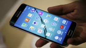 Kejar Apple, Samsung Mau Jual Lebih Banyak Android