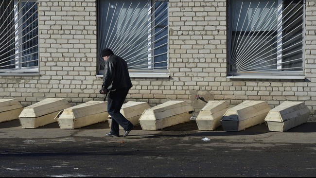 Ratusan korban tewas dalam pertempuran antara pasukan Ukraina dengan tentara separatis pro-Rusia di dekat bandara Donetsk dan di wilayah Debatseve.