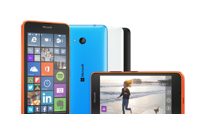 Microsoft Device mengumumkan kehadiran Lumia 640 dan Lumia 640 XL. Keduanya diposisikan sebagai ponsel berlayar lebar dengan harga terjangkau.