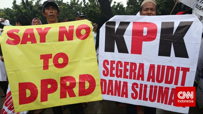 Sekjen Partai NasDem, Rio Capella mengatakan kekisruhan masalah APBD ini rentan mengakibatkan berhentinya fungsi pemda untuk melayani masyarakat.