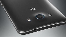 Buka Ponsel  ZTE Grand S3 Pakai Pemindai Mata