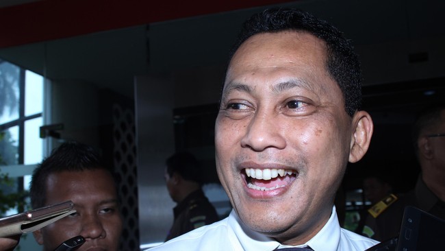 Kabareskrim Komisaris Jenderal Budi Waseso membantah ada kriminalisasi dalam penanganan kasus ini. Ia mengklaim sudah penyidik telah profesional.