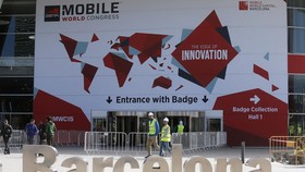 Hari Pertama MWC 2015, dari Galaxy S6 Hingga HTC One M9