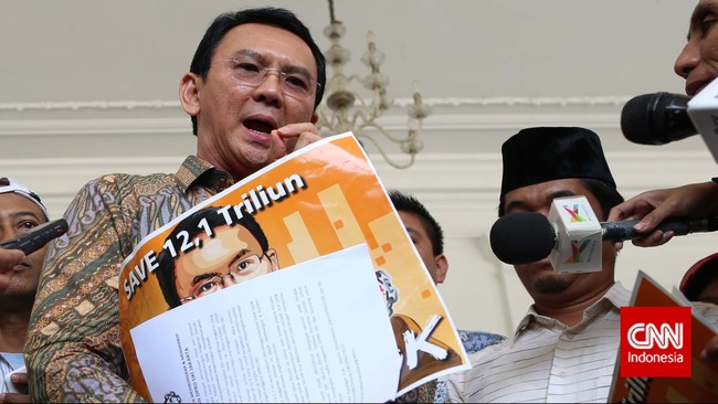 Razman Arif Nasution yang kini jadi kuasa hukum DPRD pernah menjadi pengacara Budi Gunawan, Udar Pristono dan Sutan Bathoegana. 