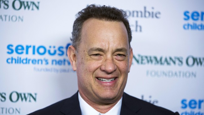 Aktor, sutradara, produser, dan penulis, Tom Hanks tak malu mengakui dirinya masih memakai mesin tik manual di tengah era komputer dan Internet.