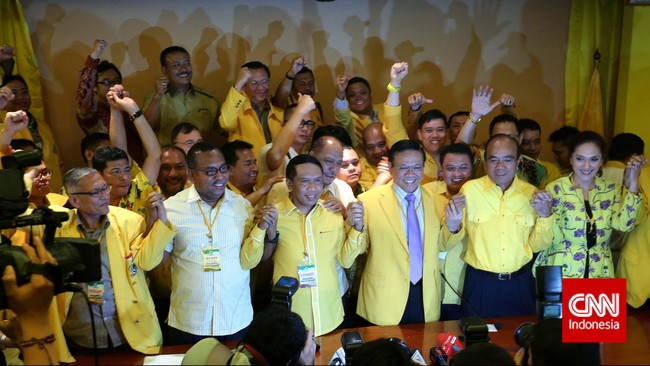 Siti Zuhro berharap Mahkamah Agung dapat menjadi tempat mengakhiri sengketa internal Golkar yang tak kunjung selesai ini.