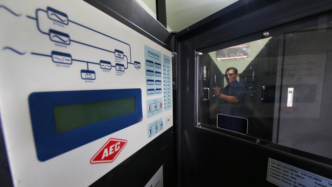 Sekertaris Daerah DKI membenarkan ada pertemuan antara dirinya, Tim Anggaran, dan Ketua DPRD DKI pada 24 Juli 2014, namun membantah pertemuan terkait UPS.