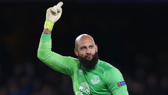 Tim Howard mengaku menderita sindrom Tourette sejak usia 10 tahun. Di satu sisi Howard mengakui gangguan saraf itu telah membuat dirinya jadi kiper yang hebat.