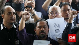 Kepal Tangan Pegawai KPK untuk Kembalikan Marwah Lembaga