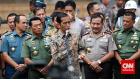 Istana Yakin DPR Tak akan Serang Jokowi di Rapat Hari Ini