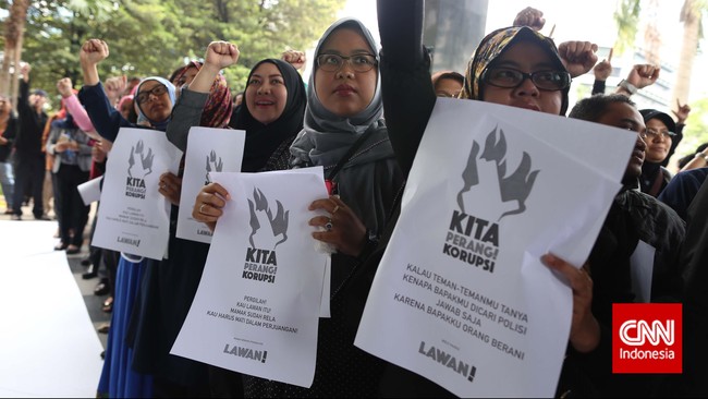 Menurut Tedjo, kalau ada pelimpahan kasus, itu sudah dibicarakan antara Kapolri, Kejaksaan, dan KPK. Pembicaraannya sudah intens.