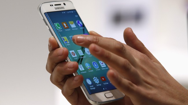 Perusahaan teknologi Samsung bakal memperbanyak pengguna prosesor buatannya sendiri dengan merek Exynos untuk ponsel pintar Android seri Galaxy.