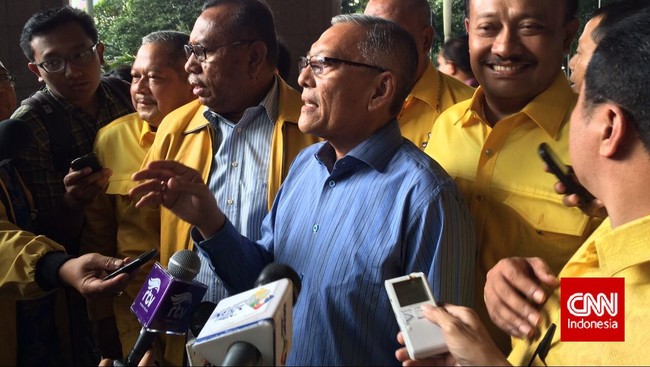 Ketua DPP Partai Golkar Munas Jakarta Agun Gunanjar mengatakan tidak akan mengeluarkan keseluruhan anggota kubu Aburizal Bakrie.