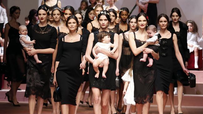 Segmen anak menjadi 'sasaran empuk' dunia fesyen. Berikut lima rumah mode ternama yang memiliki lini fesyen anak.