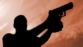 Berselisih dengan Satpam, Polisi Tertembak Pistol Sendiri
