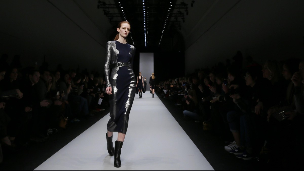 Gebrakan Gaya Edgy Adam Andrascik dari Guy Laroche