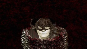 Bjork Kembali 'Tabrak Batas' di MoMA